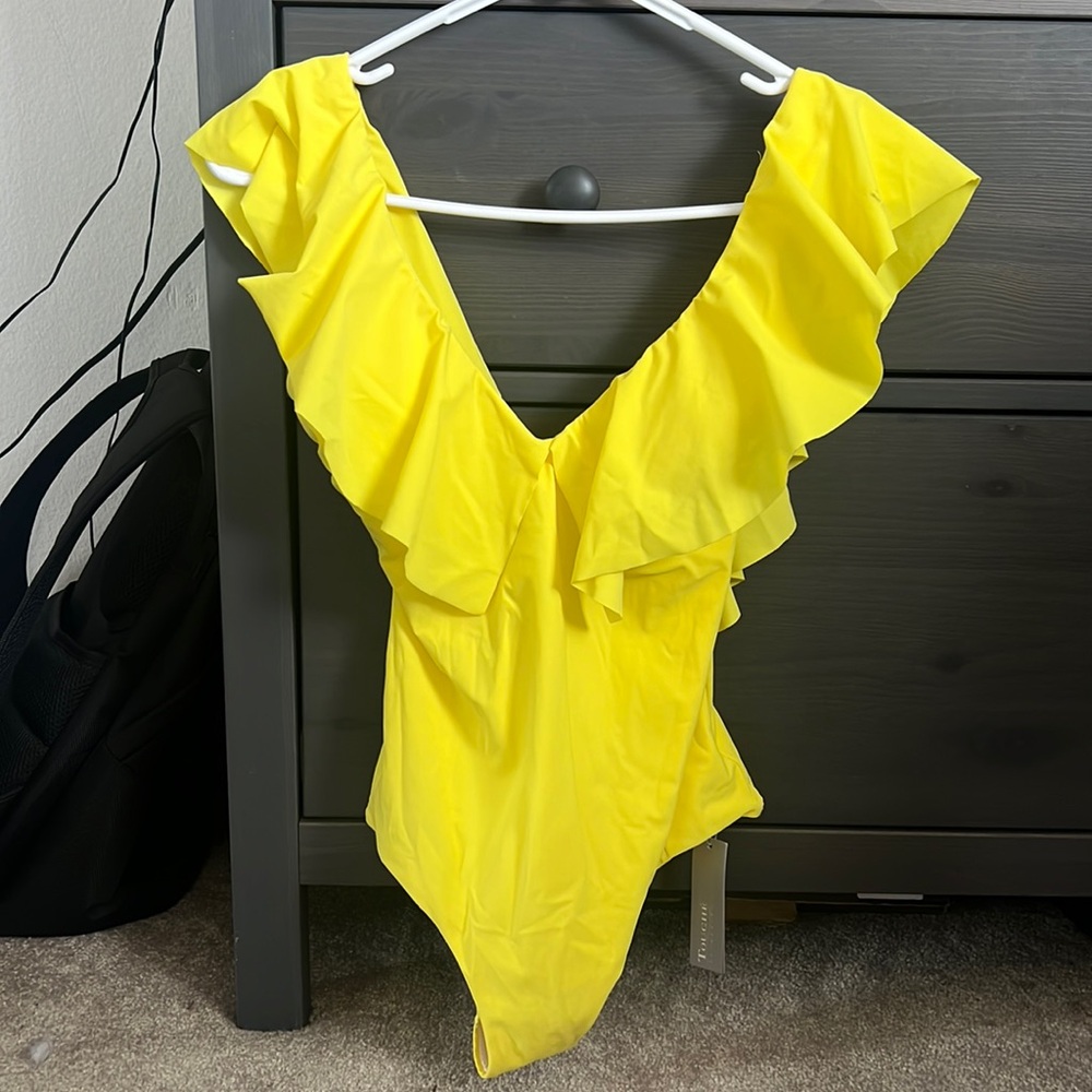 Touché Yellow One Piece